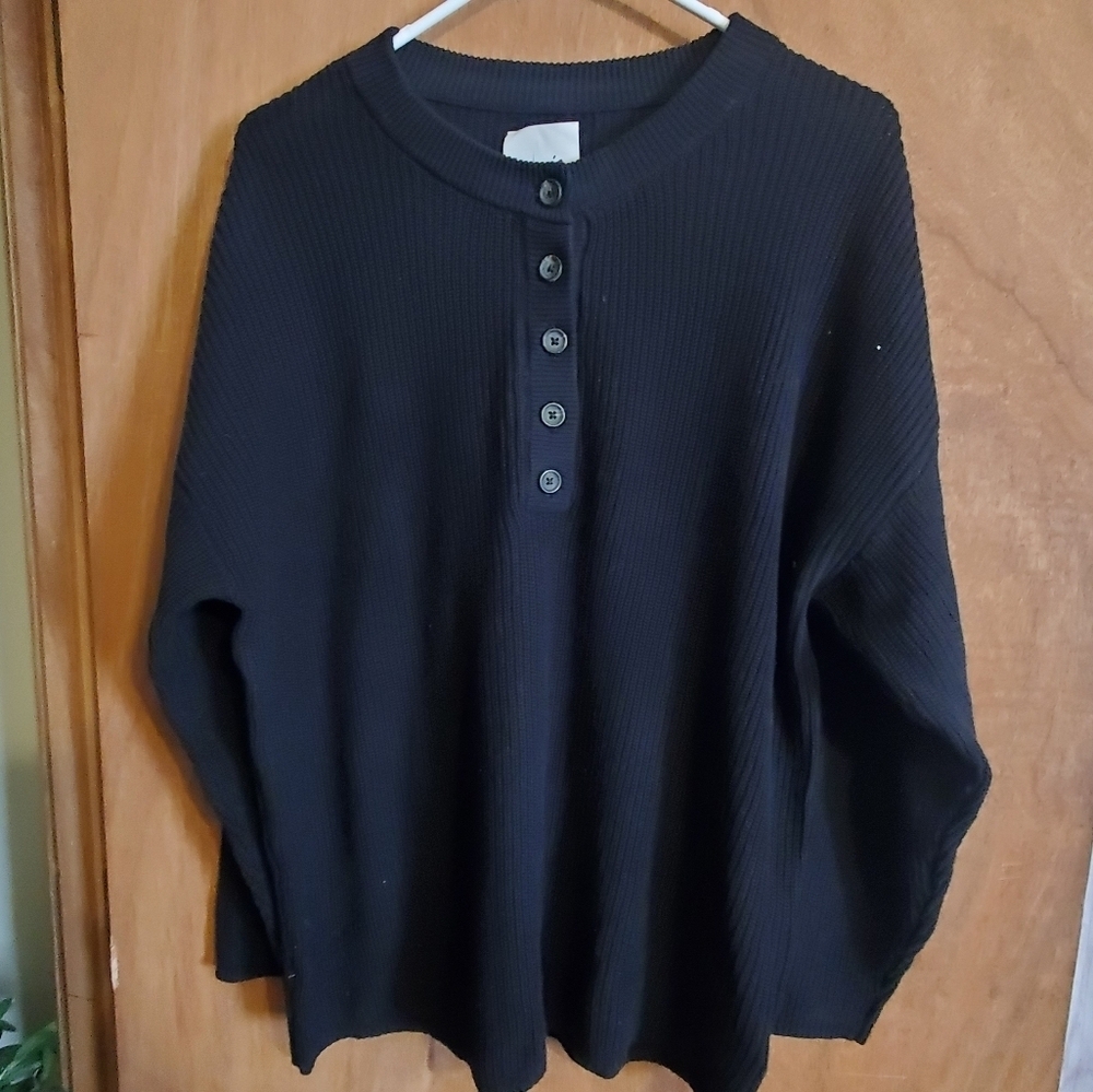 AERIE MED. NWTO BLACK KNIT SWEATER. RELAX OVERSIZED.